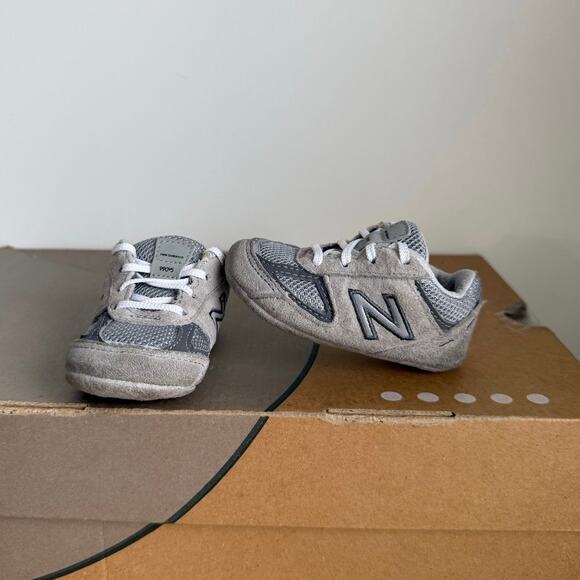 New Balance 990 V5 Grey/White Crib Sneakers- SZ  2 C - Picture 6 of 12